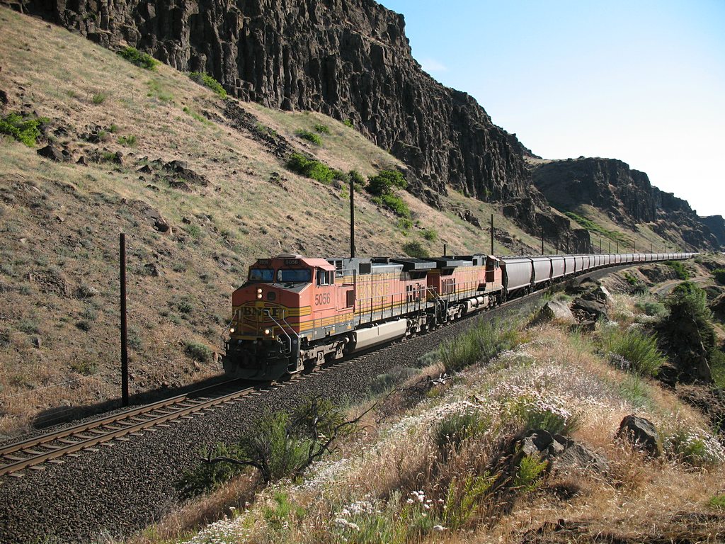 BNSF 5056