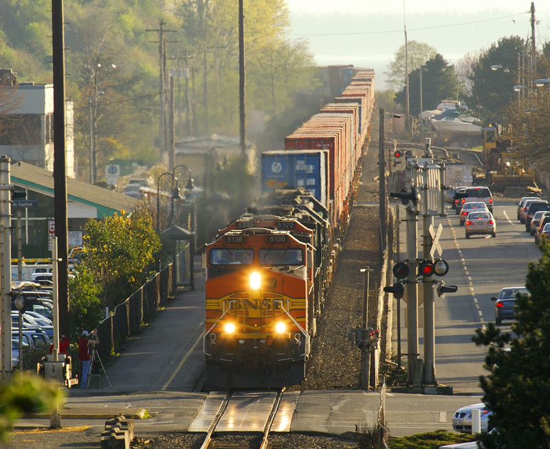 BNSF 5136 East