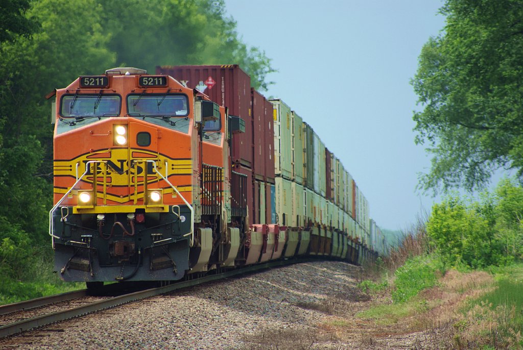BNSF 5211