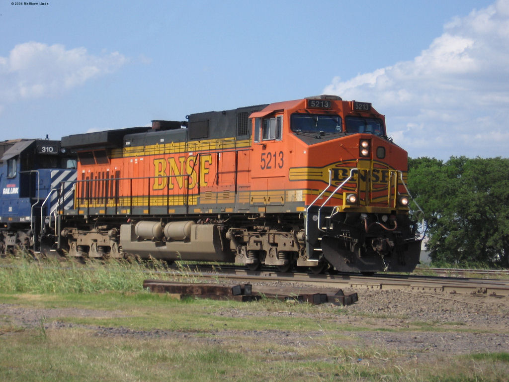 BNSF 5213