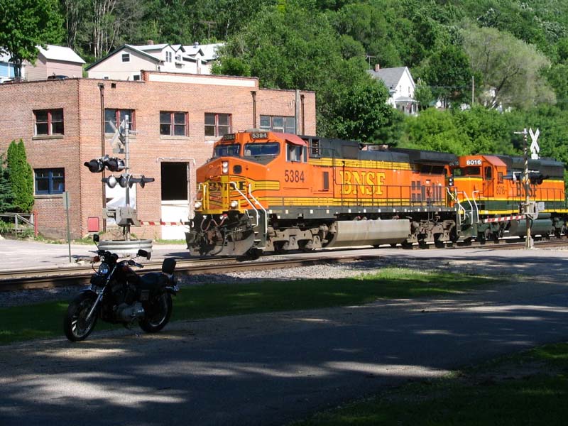 BNSF 5384