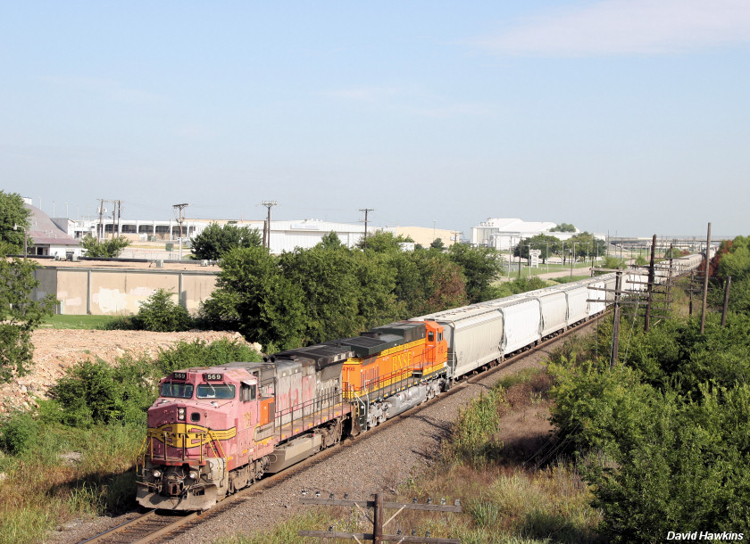 BNSF 569