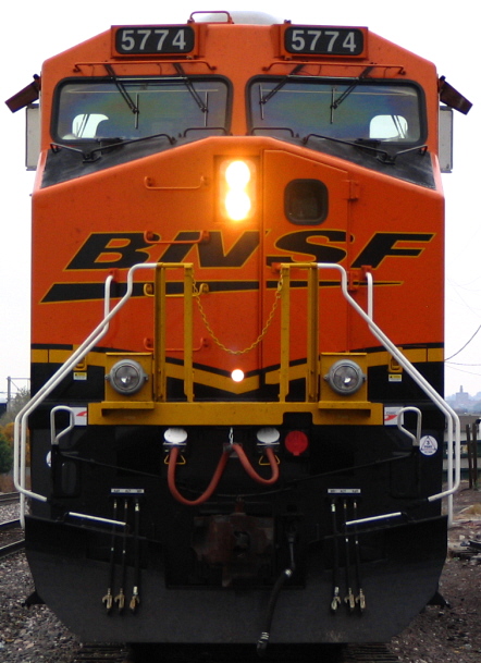 BNSF 5774