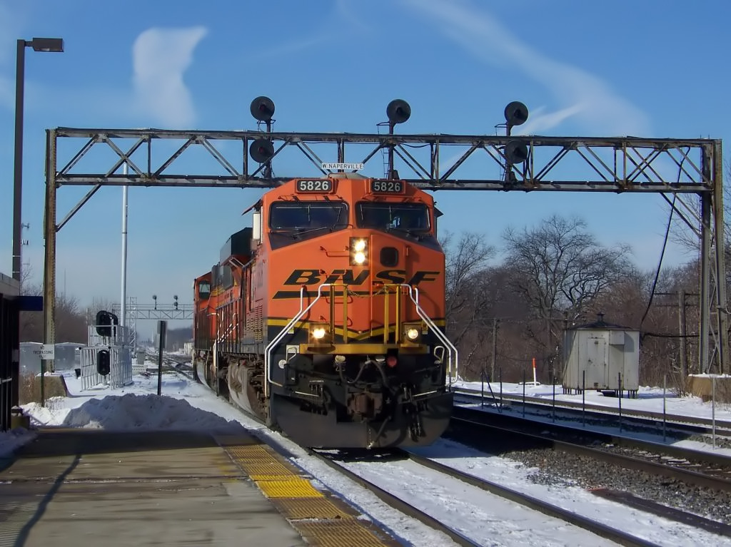 BNSF 5826