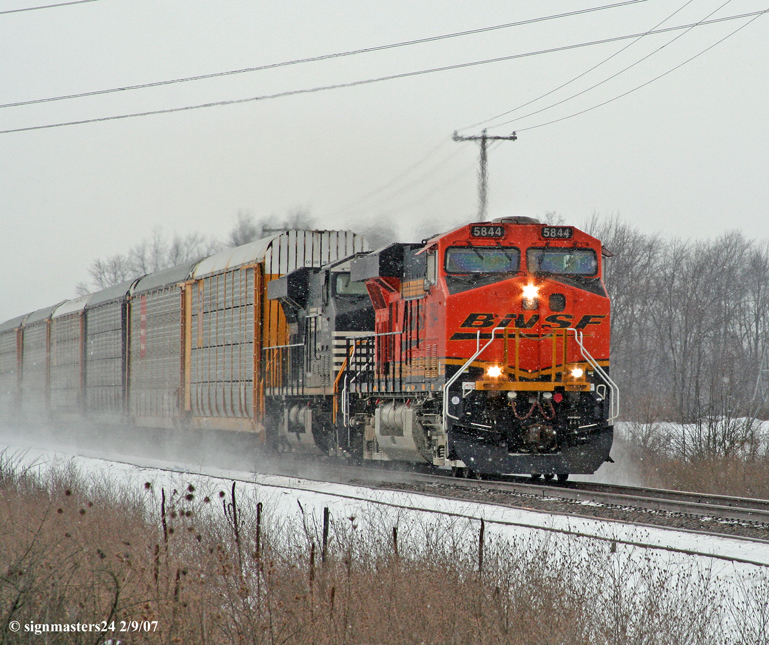 BNSF #5844 East out of Marcellus, MI