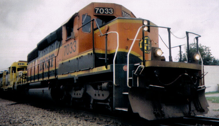 BNSF 7033