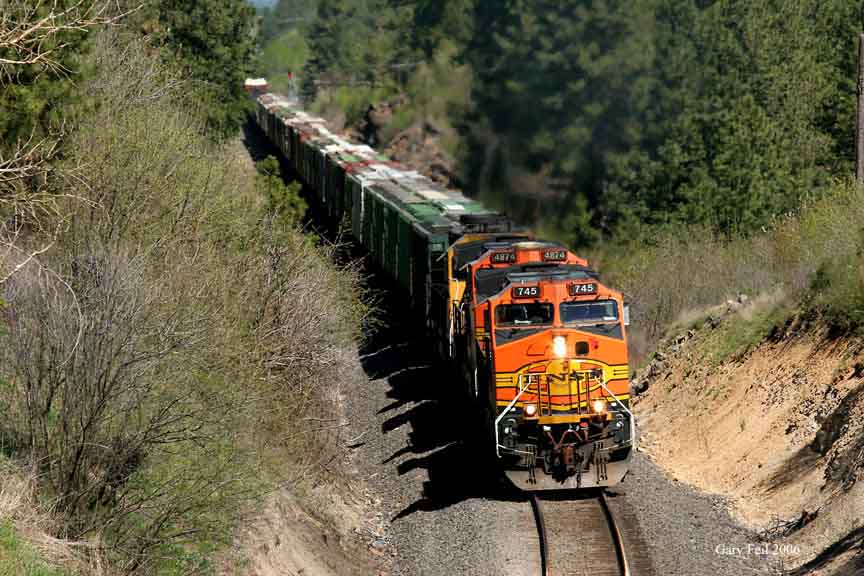 BNSF 745 West