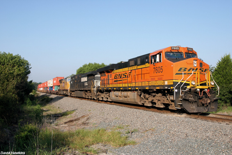 BNSF 7605 - Plano TX