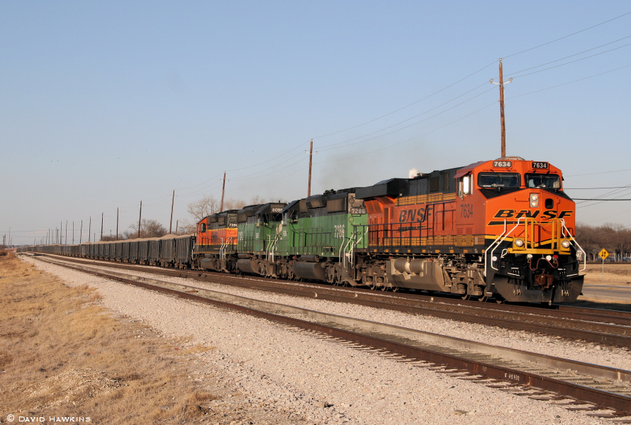 BNSF 7634 - Roanoke TX