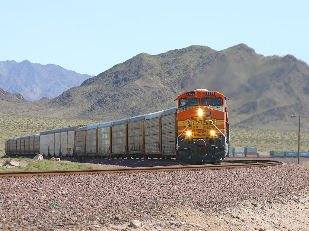 BNSF 7677 on the Needles Sub