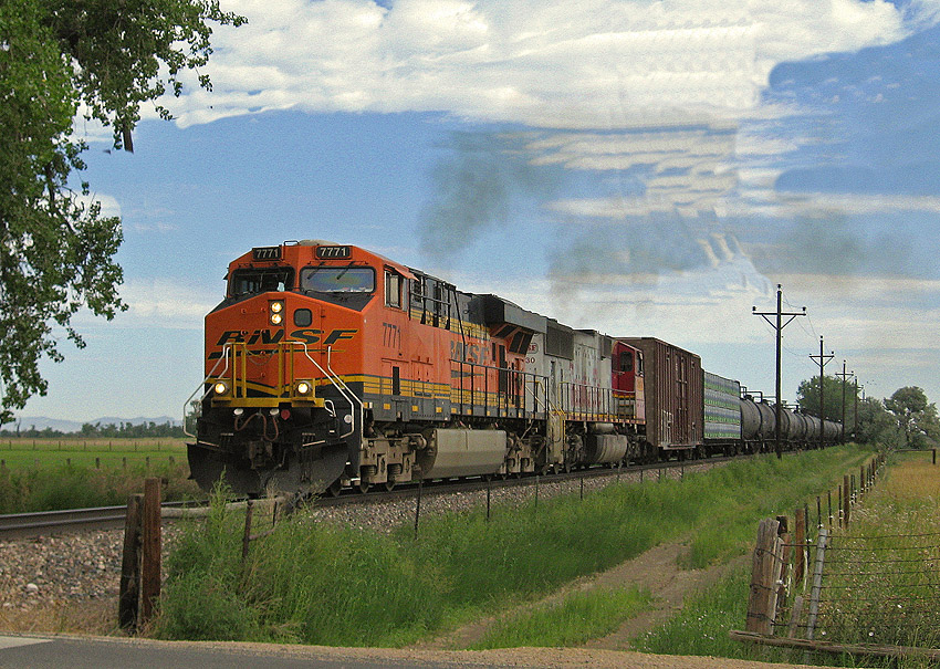 BNSF 7771 At Vermillion