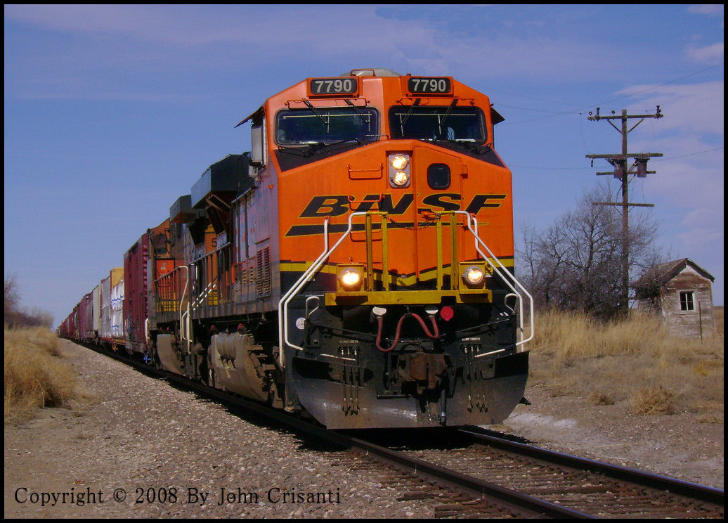 BNSF 7790  Approaching Restricted Limits