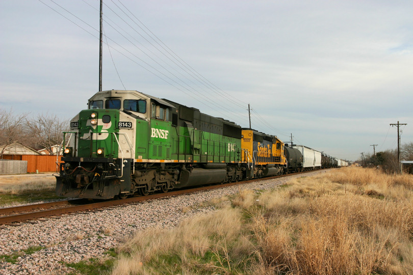 BNSF 8143 - Carrollton TX