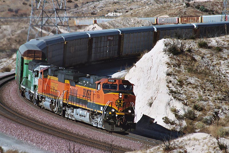 BNSF auto train in Cajon