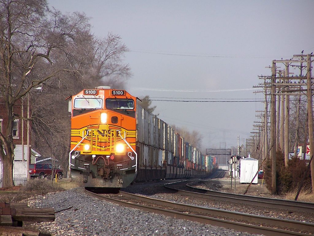 BNSF Dash 9 5100