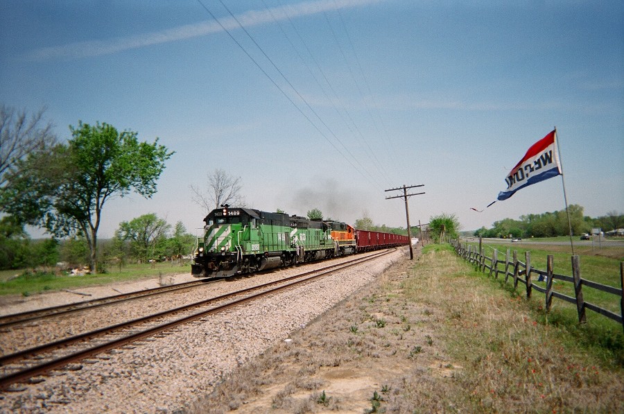 BNSF heading south