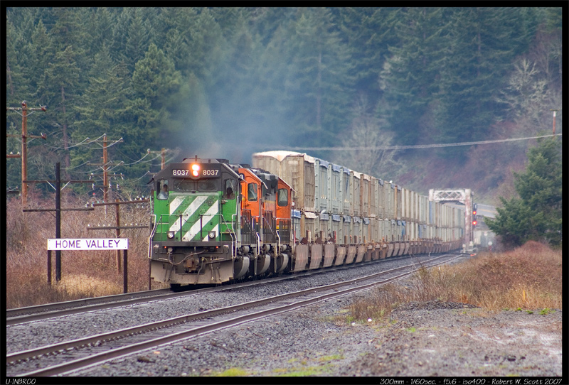 BNSF in Columbia River Gorge