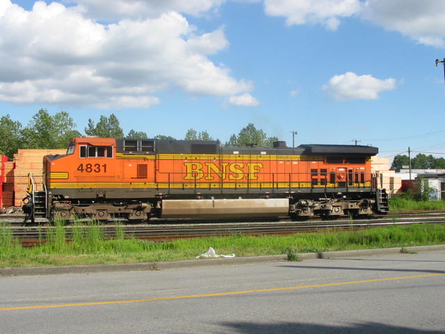 BNSF_4831_C44-9W_H2