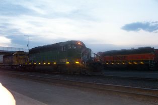 Burlington Northern SD40-2 at dusk