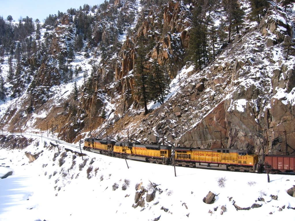Byers Canyon Cliffs