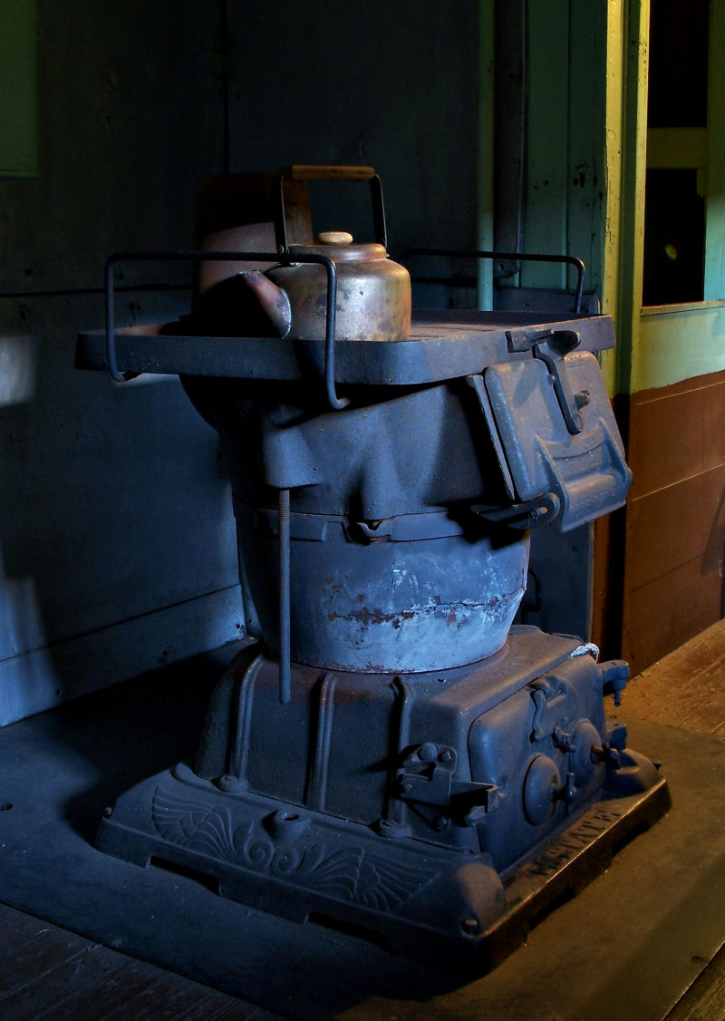 Caboose stove