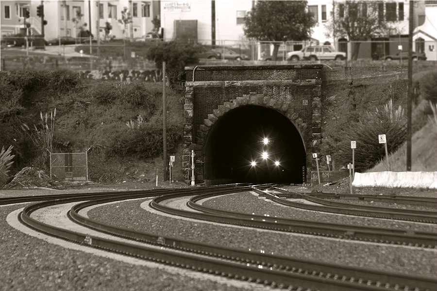 CalTrain approaches Bayshore