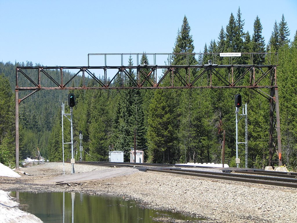 Cascade Summit Singles