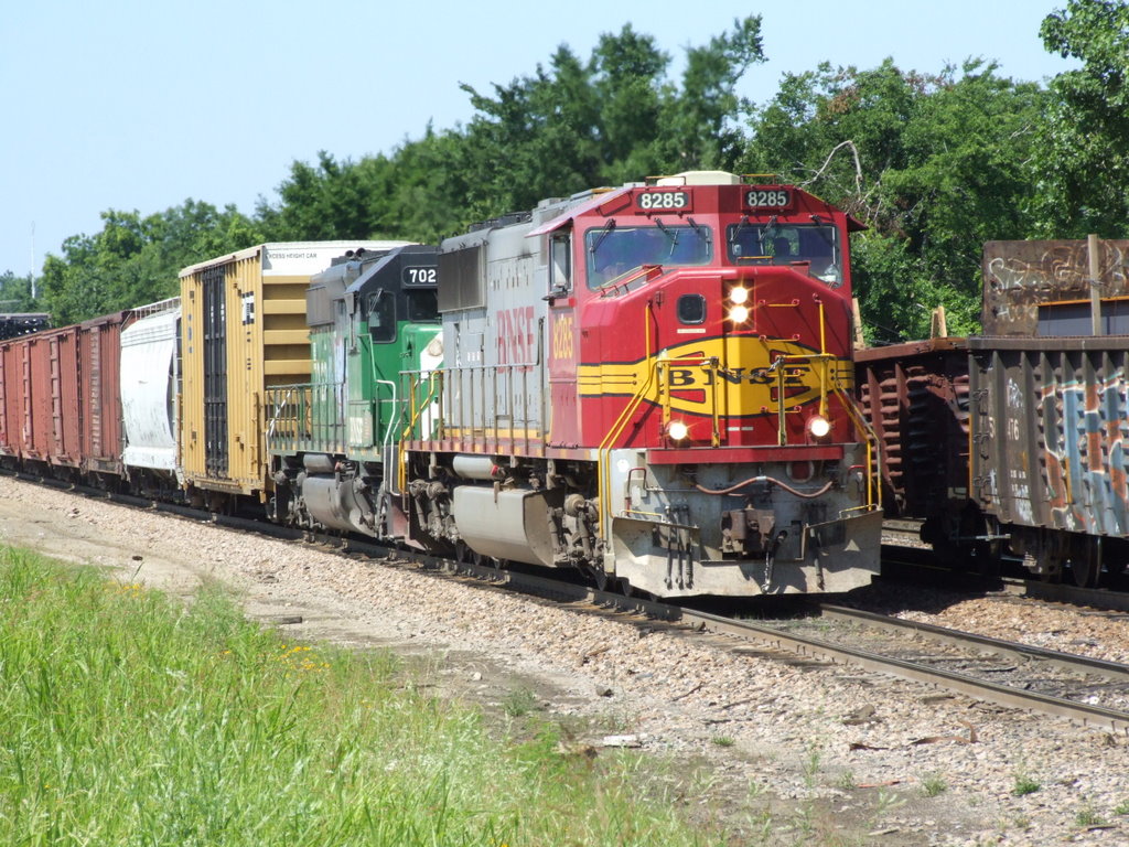 Clean SD75I warbonnet