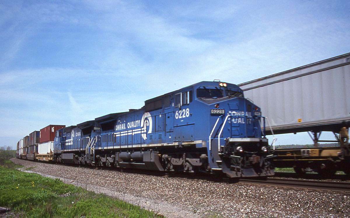 Conrail 6228