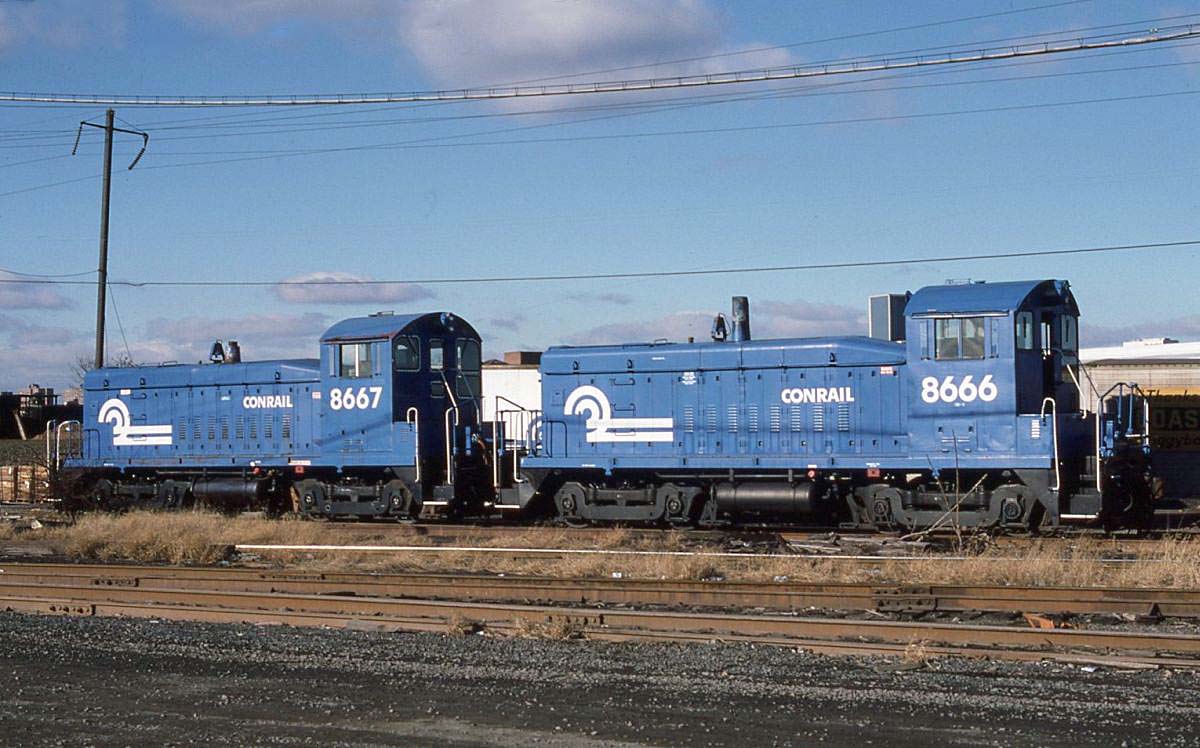 Conrail 8666 & 8667