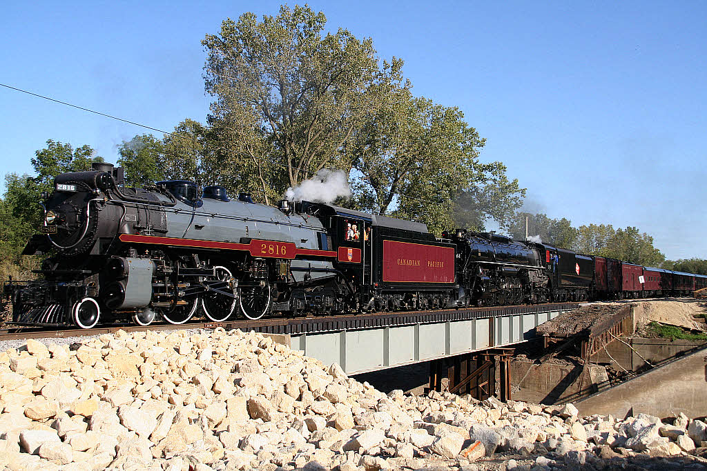 CP 2816/ Milw #261 Doubleheader Sept 15 2007