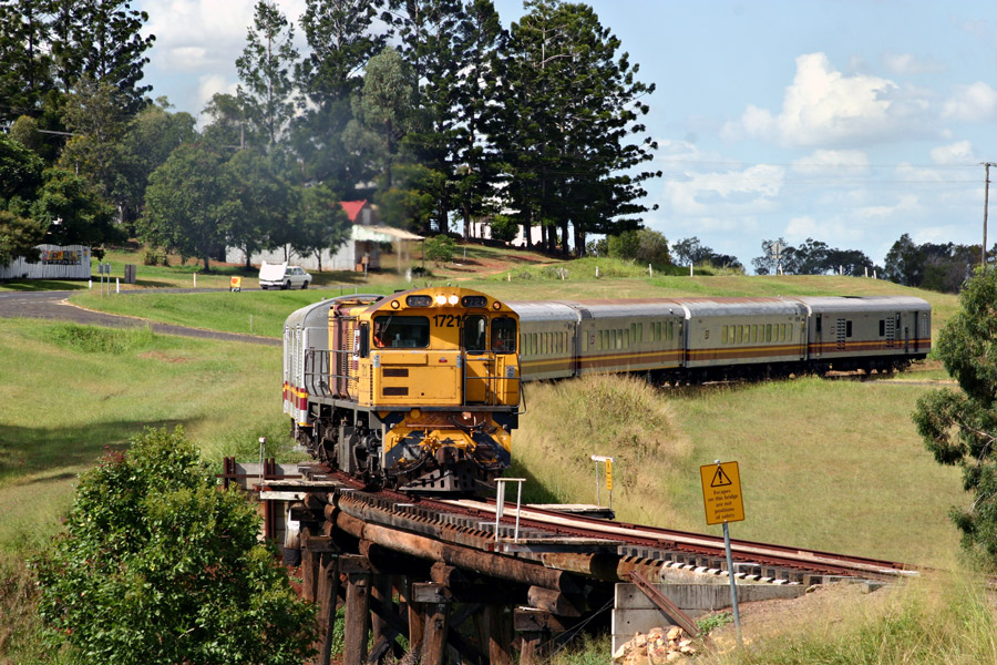 Crossing Tingoora Trestle