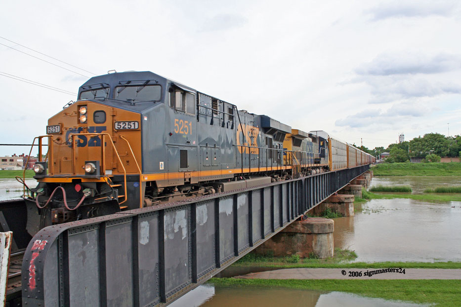 CSX 5251 Northbound out of Troy, Ohio