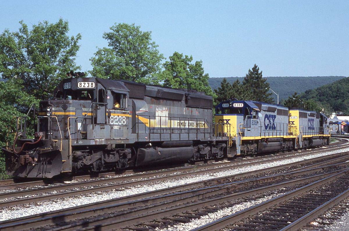 CSX 8238