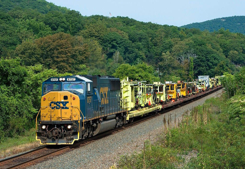 CSX 8757