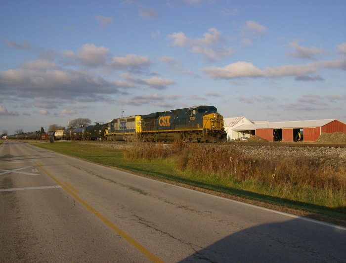 CSX s/b at south end Stanley Yard