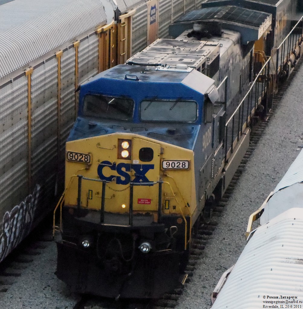 CSXT 9028 C44-8W
