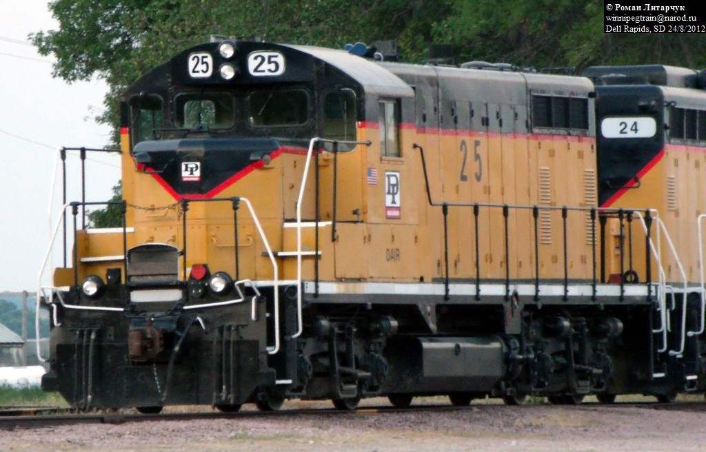 DAIR 25 ex-CNW GP7