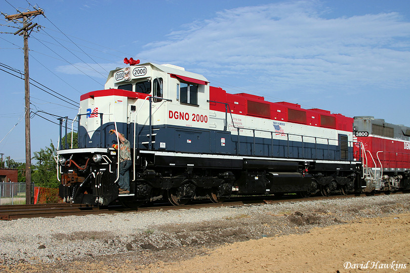 DGNO 2000