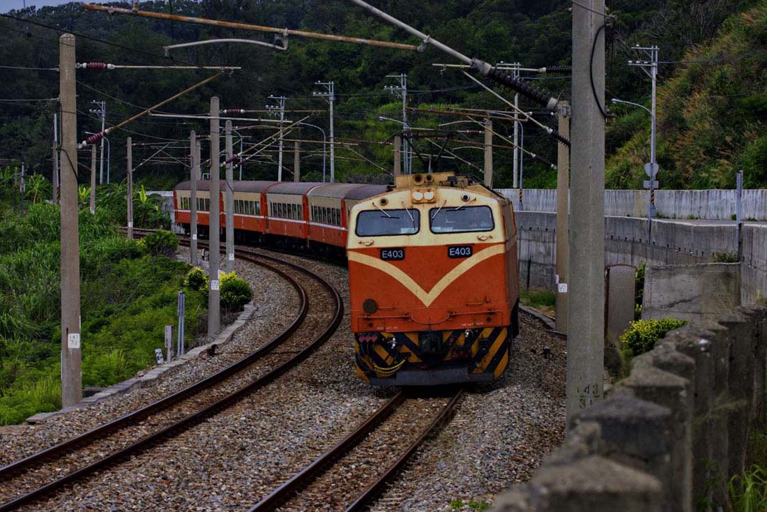 E403