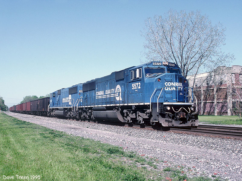 Eastbound Conrail UAZ-63