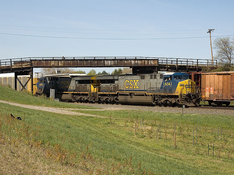 Eastbound CSX Q268