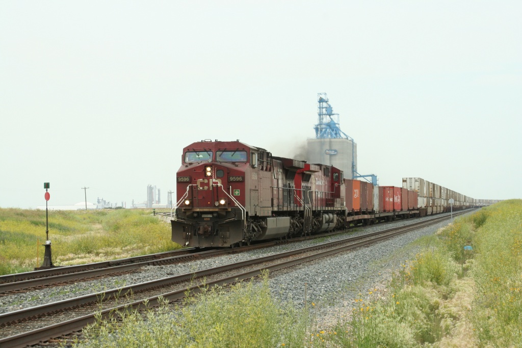 Eastbound Intermodal at Carseland Alberta