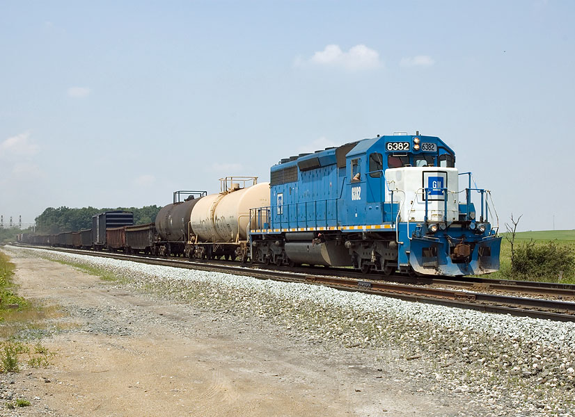 Eastbound W&LE " Z576 "