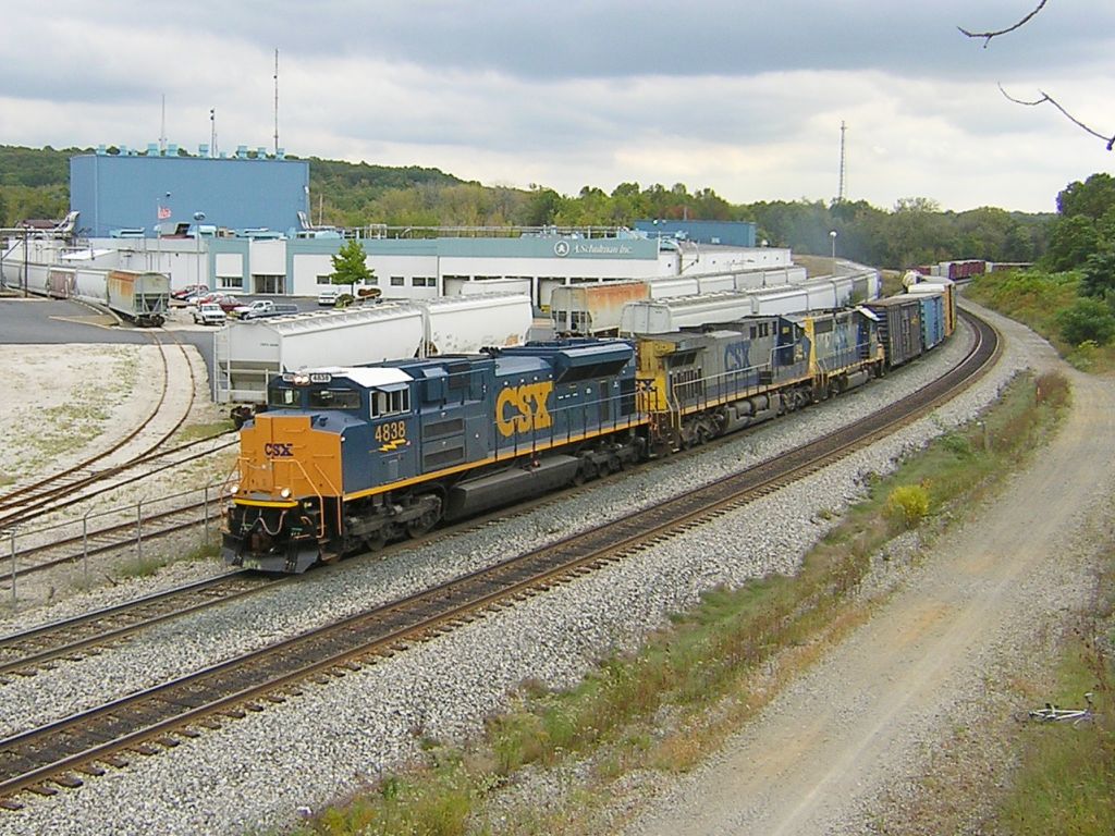 Eastbound with CSX 4838
