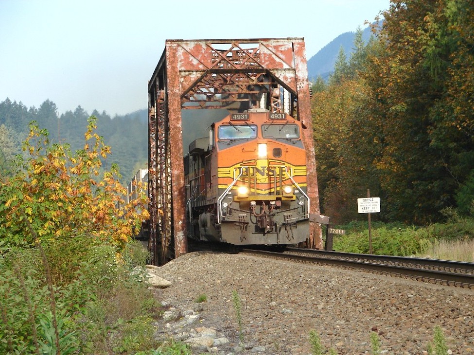 Eastbounder Crossing Barclay Creek