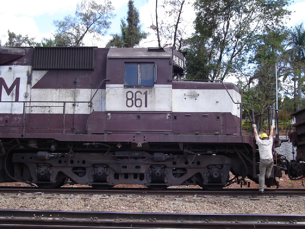 EFVM 861