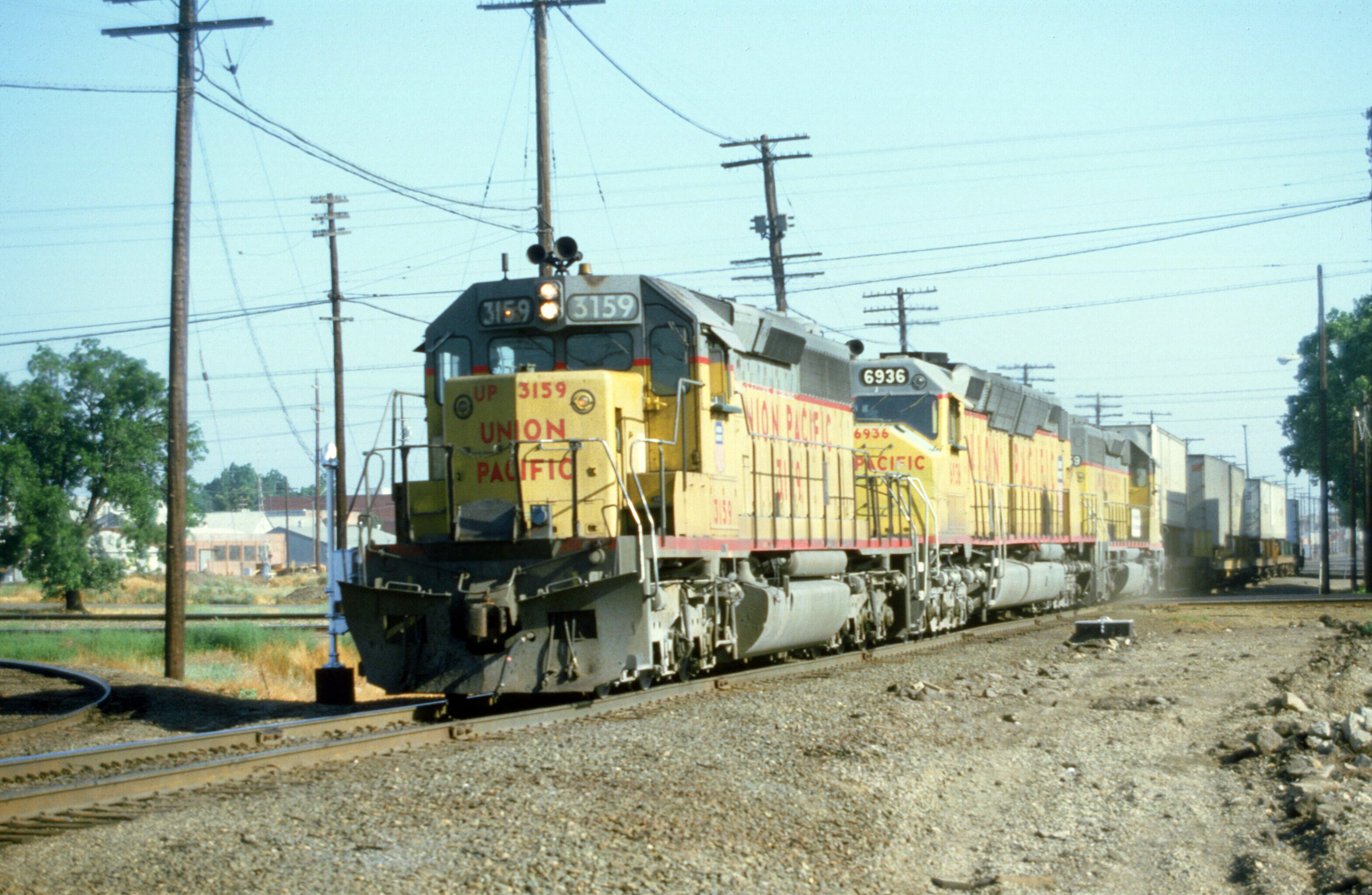 EMD DD40