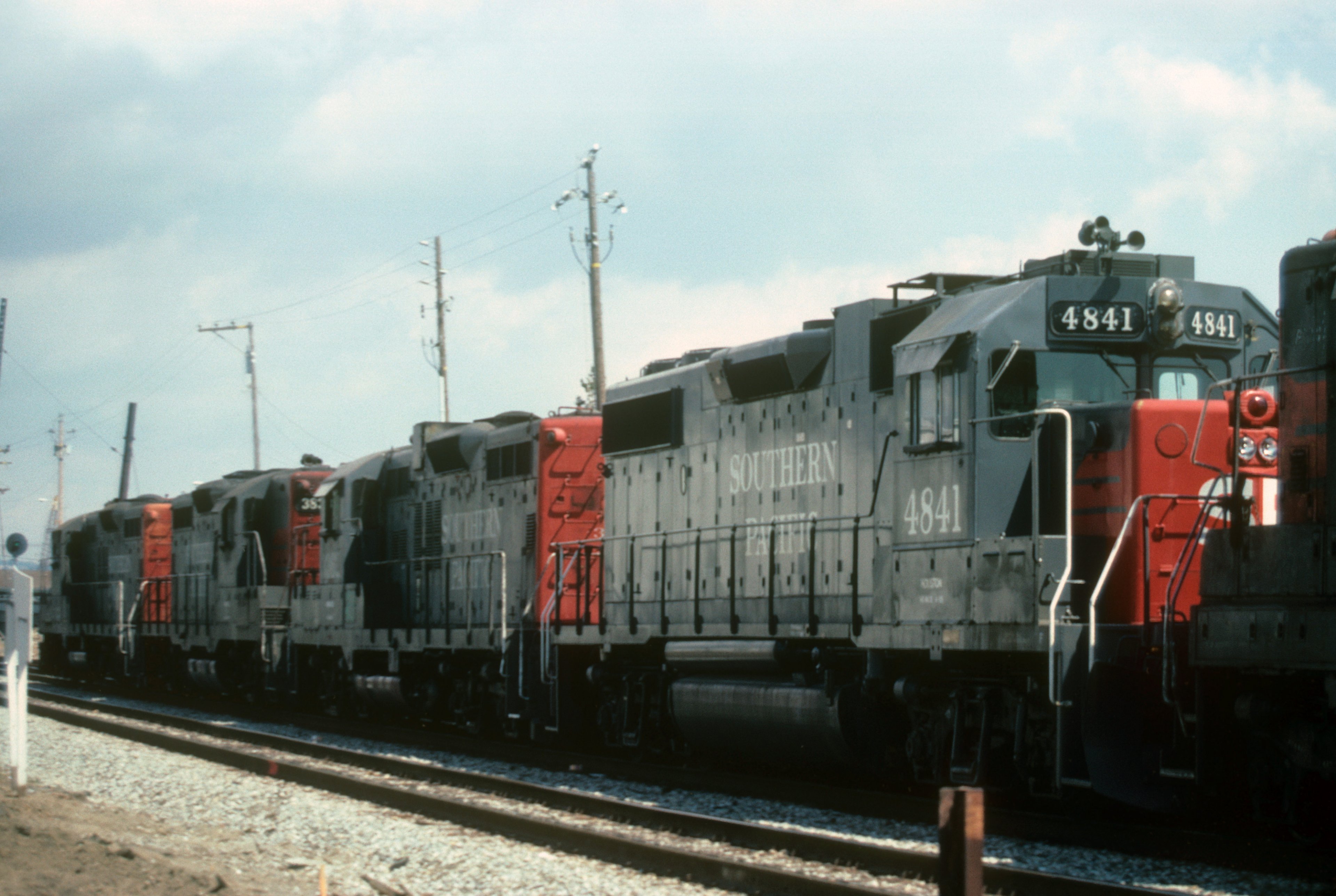 EMD GP38
