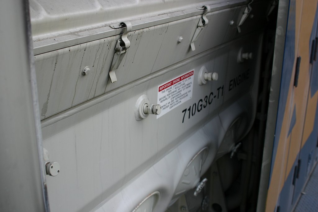 EMD SD70MAC Engine